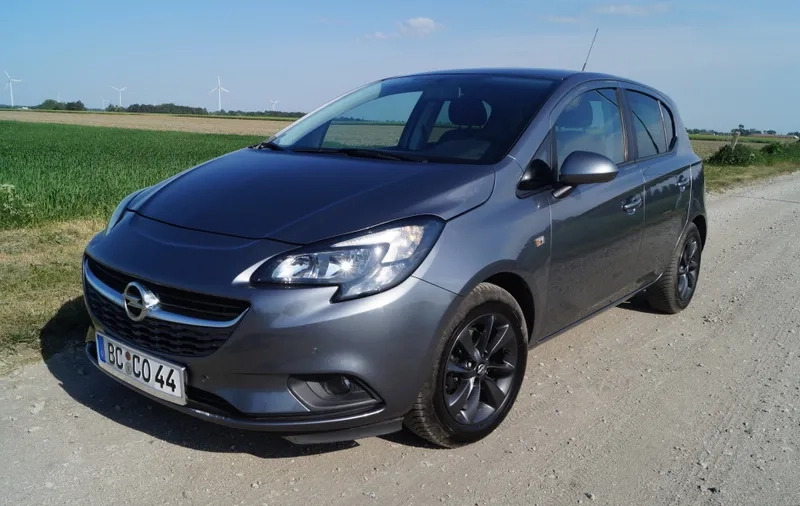 Opel Corsa cena 41900 przebieg: 65000, rok produkcji 2019 z Daleszyce małe 79